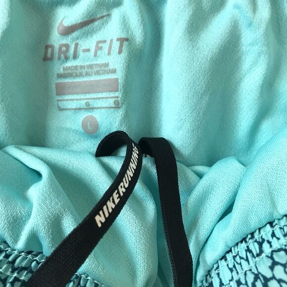 Nike Running Shorts Women L Dri Fit 10K Tempo Printed Shorts Green Black Gym EUC - Picture 2 of 13